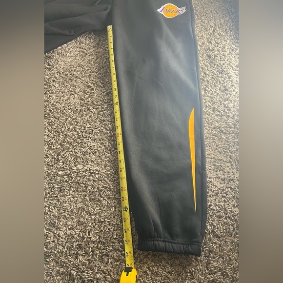 NBA LOS Angeles Lakers Men’s Sweatpants - Picture 9 of 11